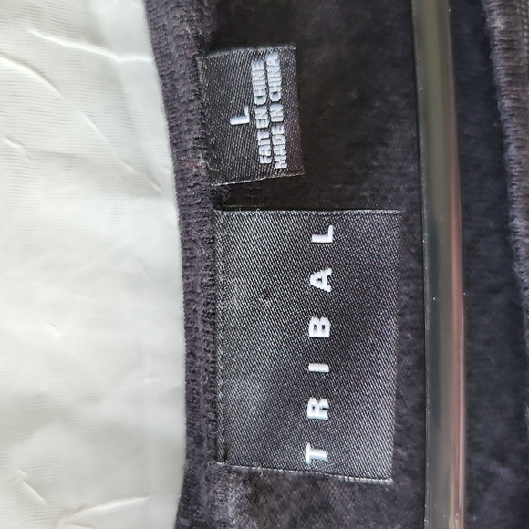 Women's Tribal quarter sleeve top - Picture 2 of 6